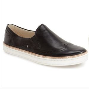 UGG Hadria Leather Slip-on Sneakers